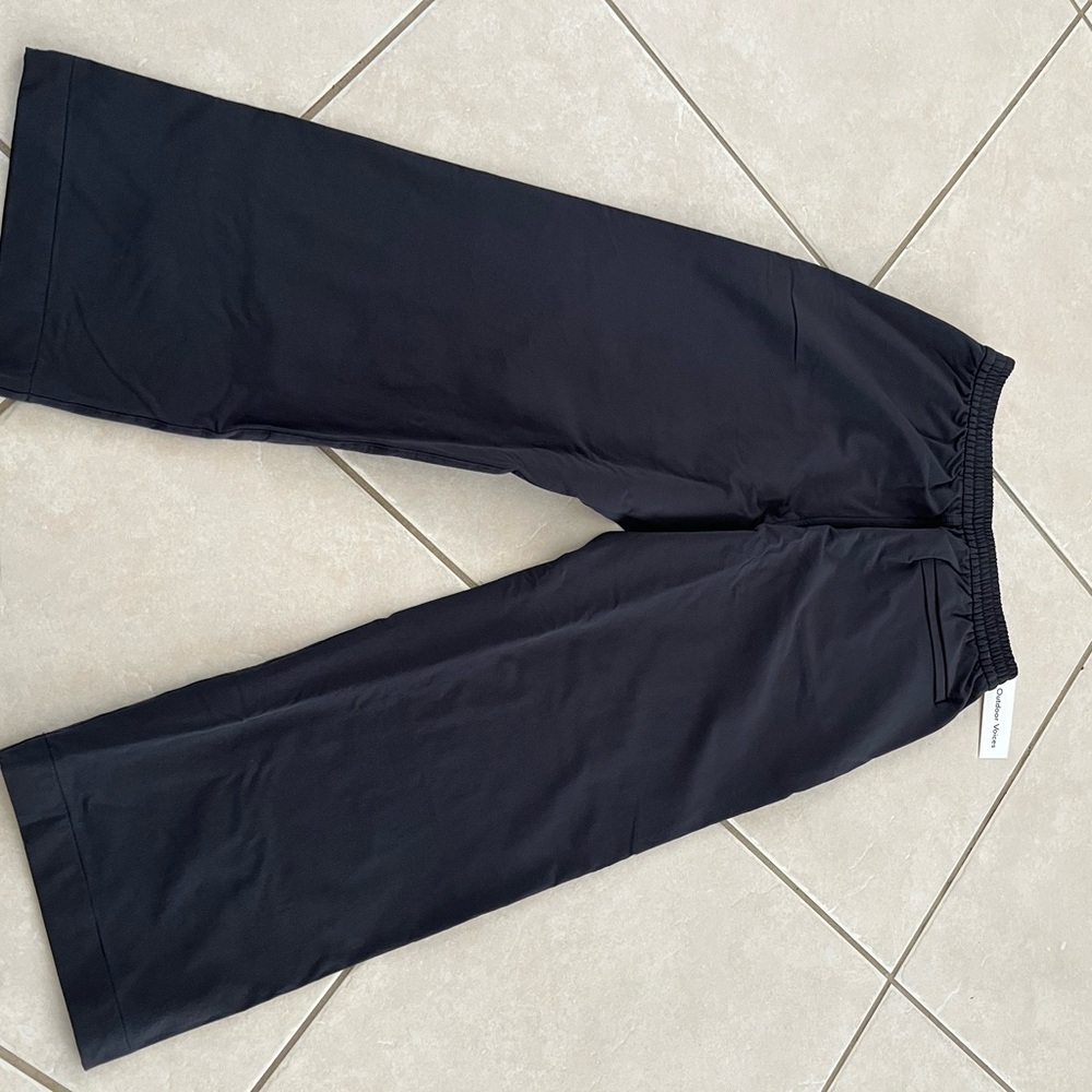 Elegant Black Wide-Leg Trousers